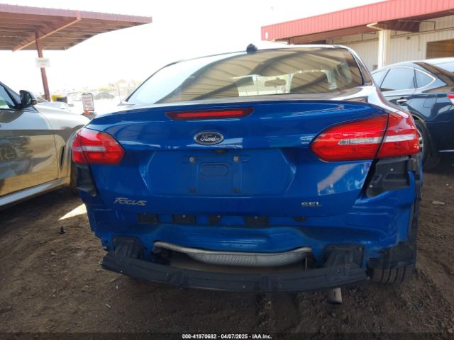 1FADP3H22JL211680 Ford FOCUS SEL