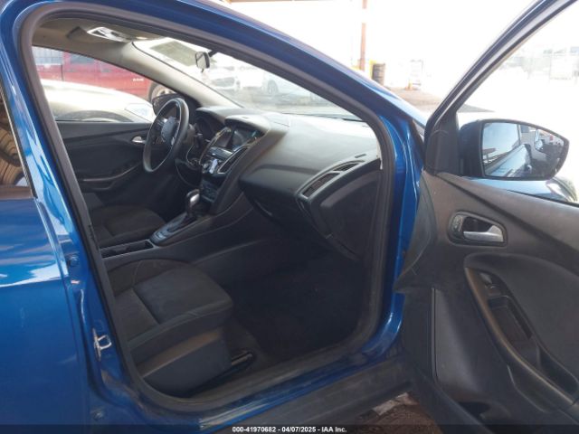 1FADP3H22JL211680 Ford FOCUS SEL
