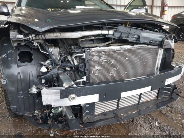 SJKCH5CP2HA036853 Infiniti Qx30 Premium