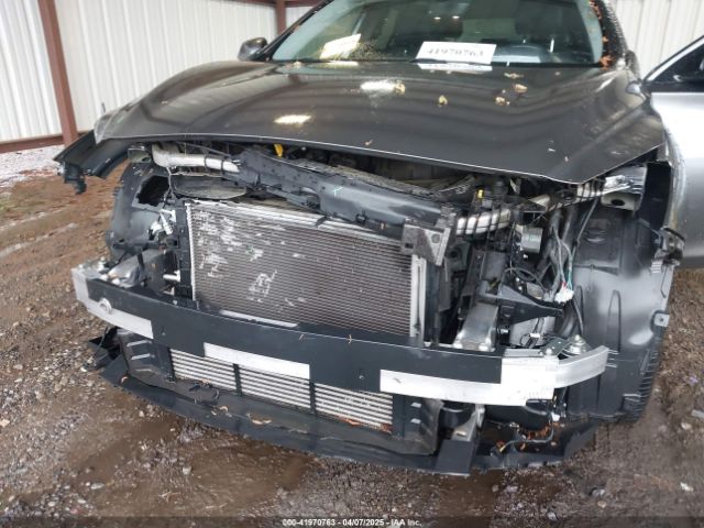 SJKCH5CP2HA036853 Infiniti Qx30 Premium