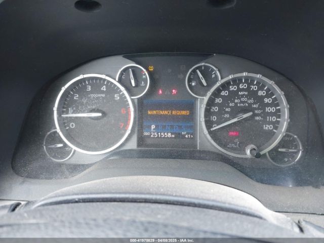 5TFUY5F14FX422537 Toyota Tundra Sr5 5.7l V8