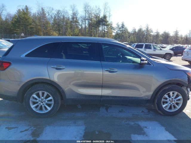 5XYPGDA33KG537470 KIA Sorento 2.4l Lx