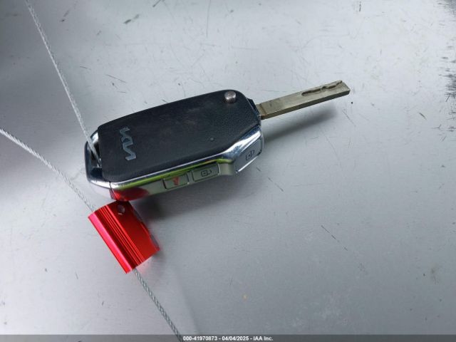 KNDJ23AU7R7223318 KIA SOUL LX