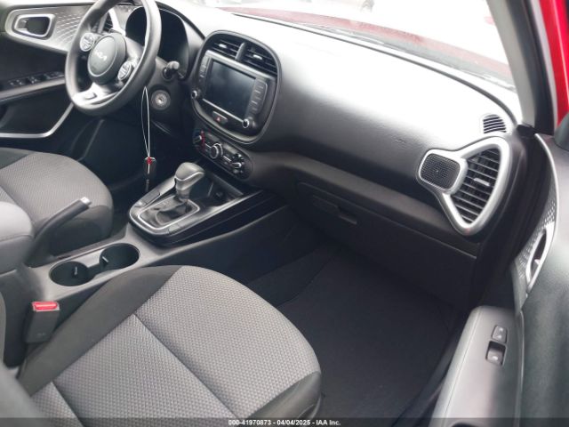 KNDJ23AU7R7223318 KIA SOUL LX