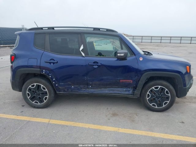 ZACCJBCTXGPD30986 Jeep Renegade Trailhawk