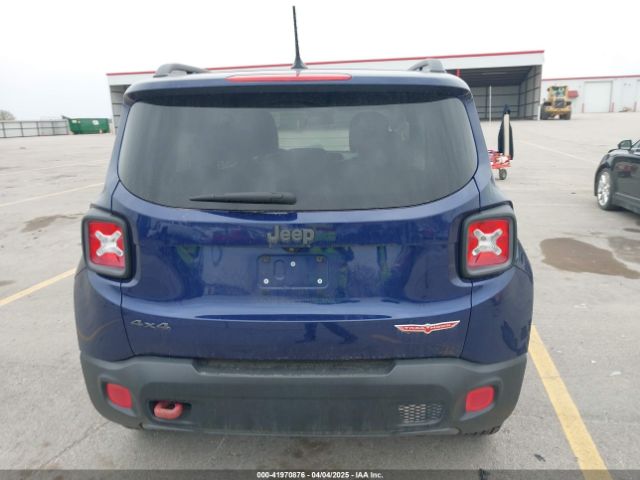 ZACCJBCTXGPD30986 Jeep Renegade Trailhawk