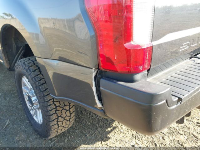 1FT7W2B64JEC34849 Ford F-250 Xlt