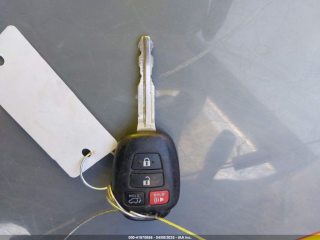 5TDZKRFH2FS079616 Toyota Highlander Le Plus V6