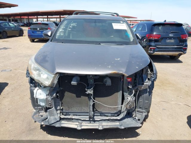 5TDZKRFH2FS079616 Toyota Highlander Le Plus V6