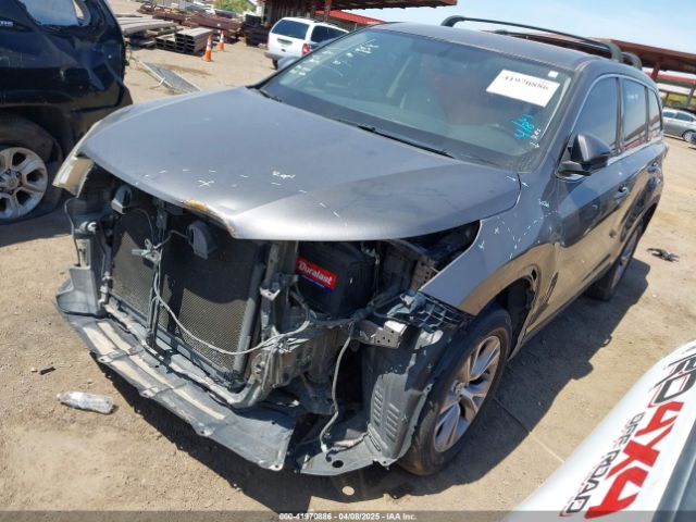 5TDZKRFH2FS079616 Toyota Highlander Le Plus V6