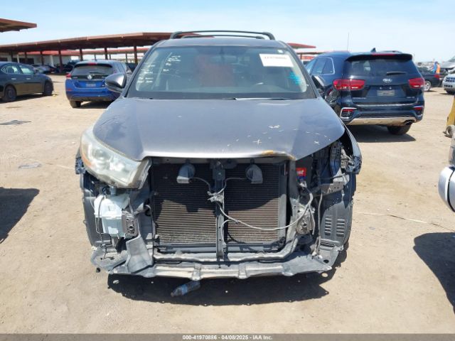5TDZKRFH2FS079616 Toyota Highlander Le Plus V6