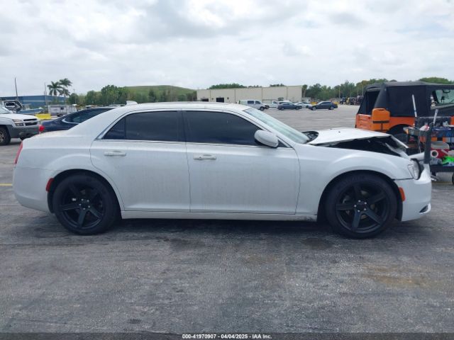 2C3CCAAG8FH929724 Chrysler 300 Limited