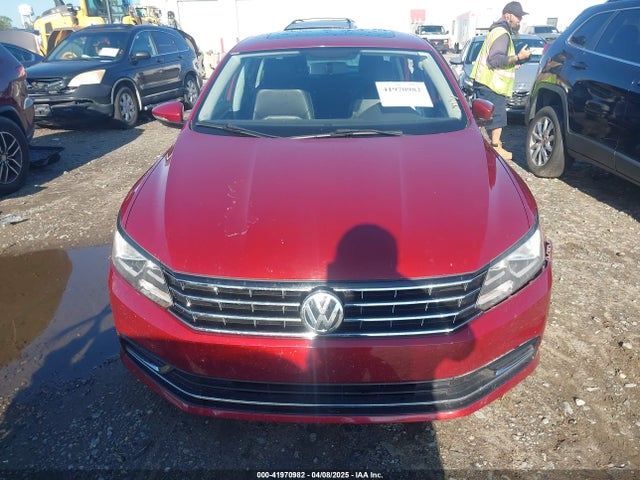 1VWBA7A35JC020331 Volkswagen Passat 2.0t Se
