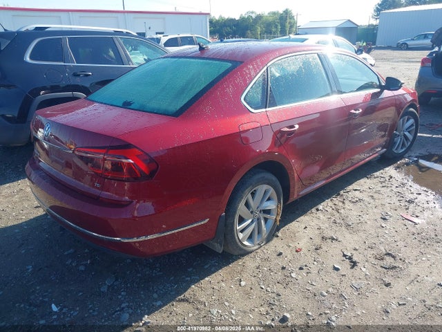 1VWBA7A35JC020331 Volkswagen Passat 2.0t Se