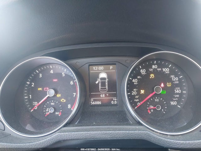 1VWBA7A35JC020331 Volkswagen Passat 2.0t Se