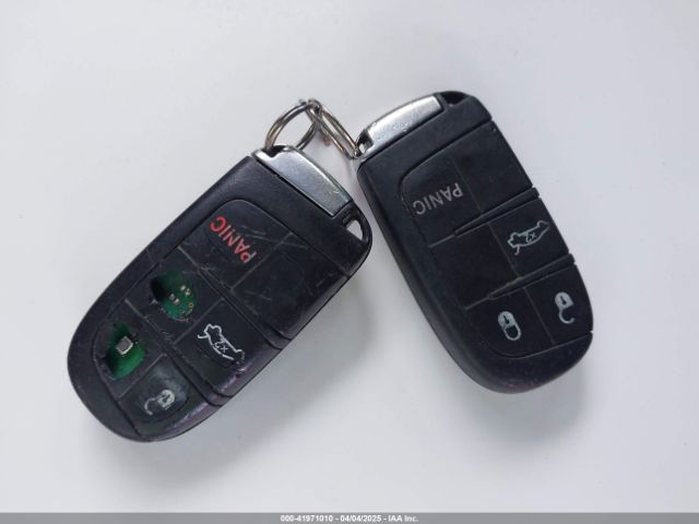 2C3CDZAG5FH770530 Dodge Challenger Sxt Or R/t