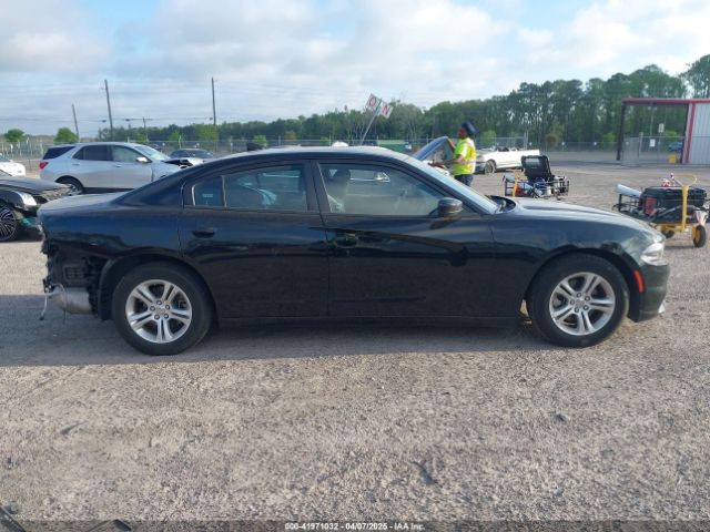 2C3CDXBG3PH563882 Dodge Charger Sxt