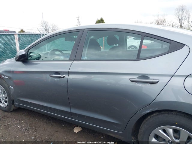 Hyundai ELANTRA SE 2018 KMHD74LF3JU659748 Image 15