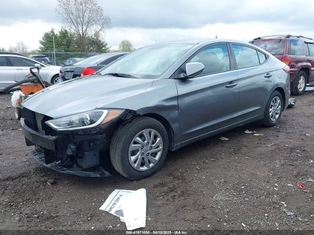 Hyundai ELANTRA SE 2018 KMHD74LF3JU659748 Image 2