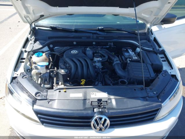 3VW2K7AJ4EM415553 Volkswagen Jetta 2.0l S