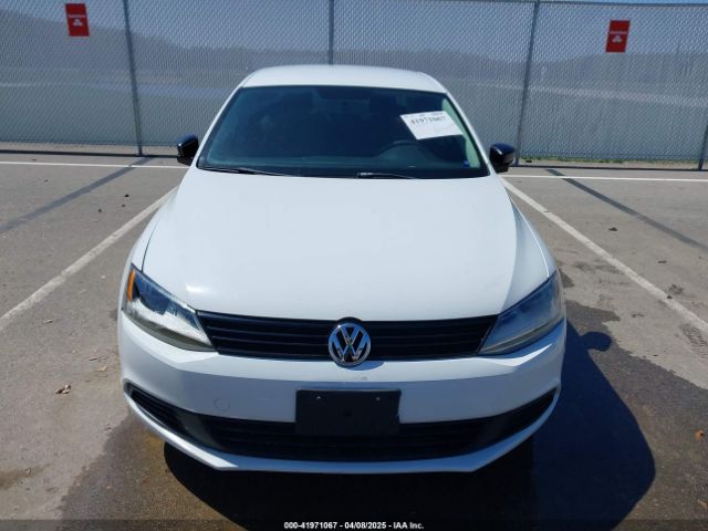 3VW2K7AJ4EM415553 Volkswagen Jetta 2.0l S