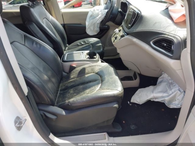 2022 CHRYSLER PACIFICA HYBRID 2C4RC1L78NR129890 Photo 4