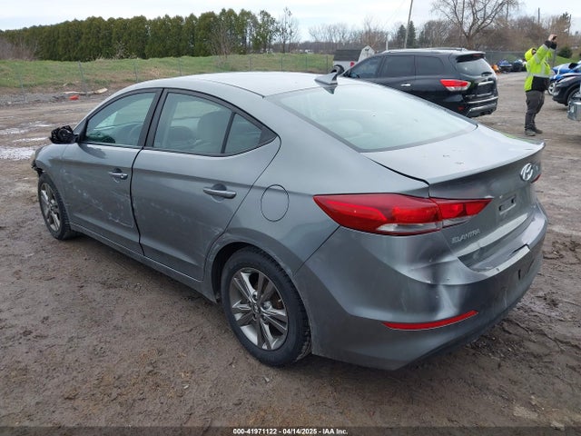 KMHD84LF4HU198079 Hyundai ELANTRA SE