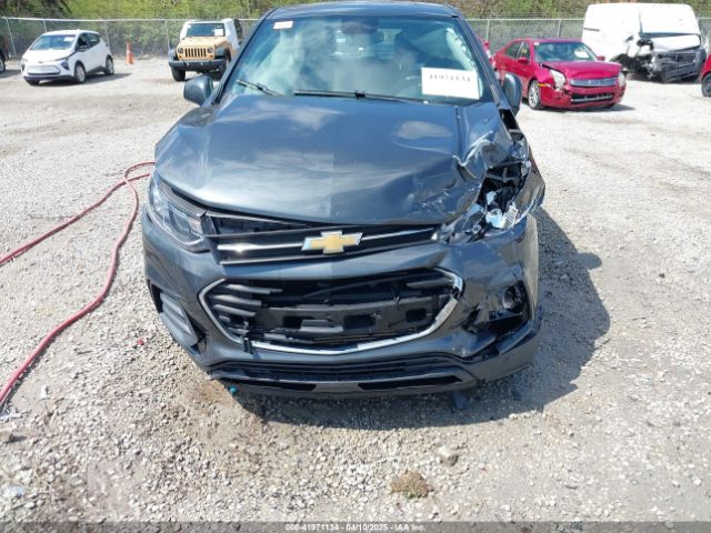 3GNCJKSB8LL273450 Chevrolet Trax Fwd Ls