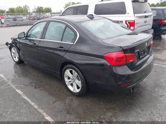 BMW 330i Xdrive 2018 WBA8D9G50JNU69376 Image 3