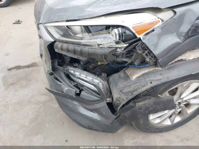 KM8J33A45HU486139 Hyundai TUCSON SE