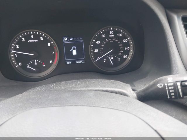 KM8J33A45HU486139 Hyundai TUCSON SE