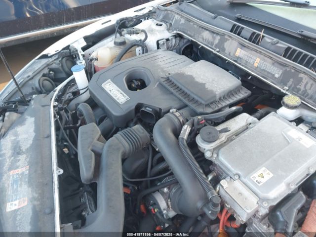 3FA6P0LU3KR106021 Ford Fusion Hybrid Se