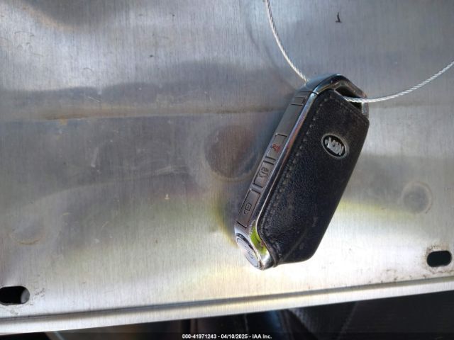 KNAE15LA8J6033022 KIA tgdi theta ii