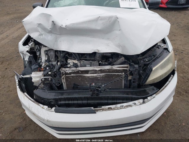 3VWD67AJ5GM221145 Volkswagen Jetta 1.4t Se