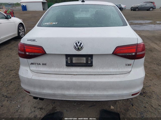 3VWD67AJ5GM221145 Volkswagen Jetta 1.4t Se