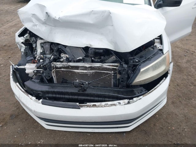 3VWD67AJ5GM221145 Volkswagen Jetta 1.4t Se