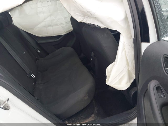 3VWD67AJ5GM221145 Volkswagen Jetta 1.4t Se