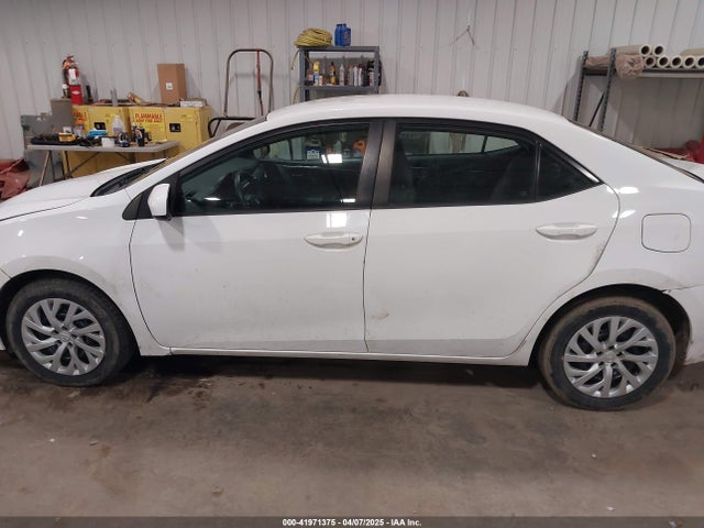 Toyota COROLLA LE 2017 2T1BURHE7HC872498 Image 31