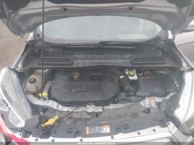 1FMCU0J96HUC21987 Ford Escape Titanium