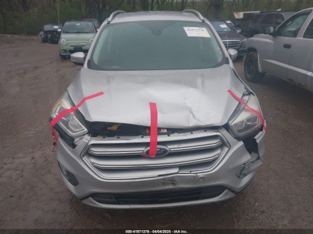 1FMCU0J96HUC21987 Ford Escape Titanium