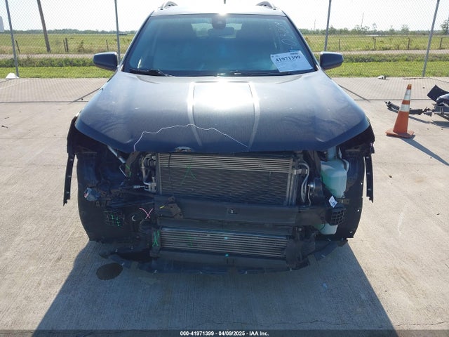 3GKALMEV2NL138015 GMC lyx