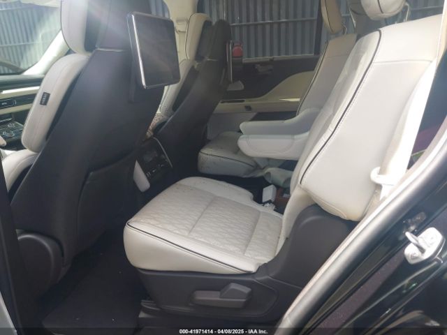 5LM5J9XC4NGL00316 Lincoln Aviator Black Label