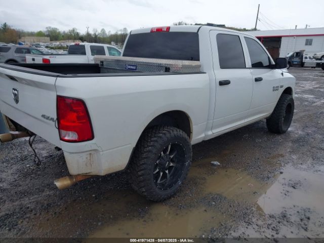 3C6RR7KT2HG618335 RAM 1500 Express  4x4 5'7 Box