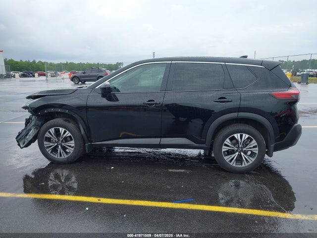 JN8BT3BA7PW429994 Nissan Rogue Sv Fwd
