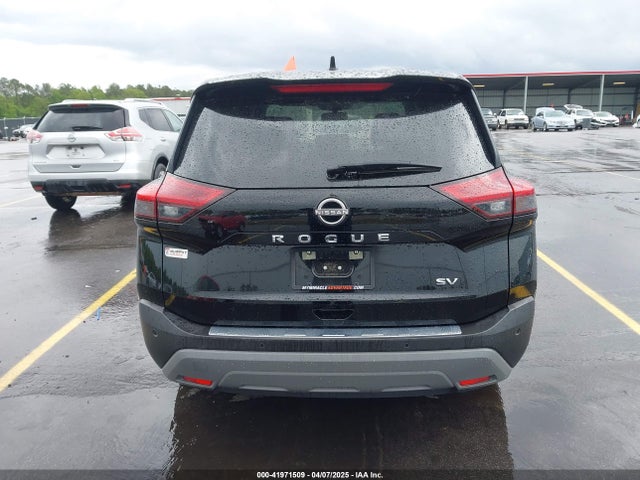 JN8BT3BA7PW429994 Nissan Rogue Sv Fwd