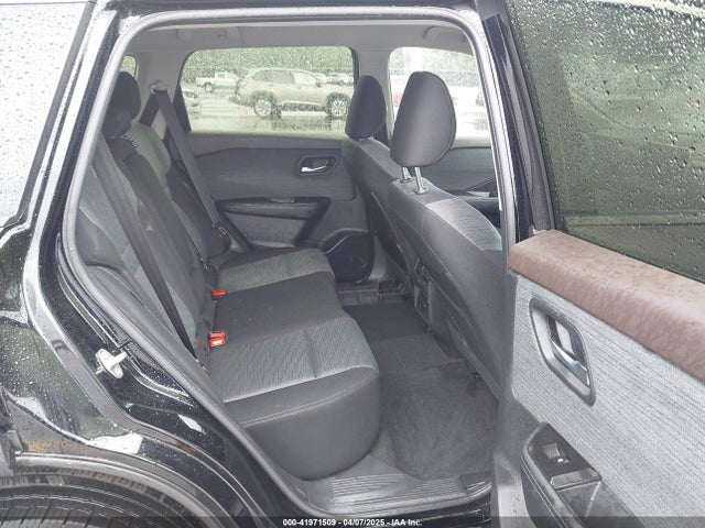 JN8BT3BA7PW429994 Nissan Rogue Sv Fwd