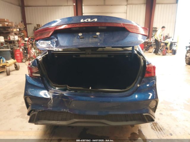 3KPF24AD7RE765384 KIA Forte Lxs