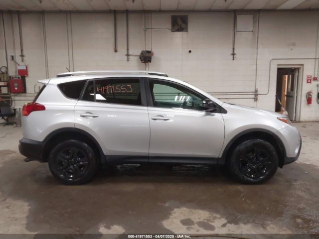 2T3BFREV4FW241127 Toyota RAV4 LE