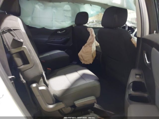 1GNERGKW0LJ132610 Chevrolet Traverse Fwd Lt Cloth