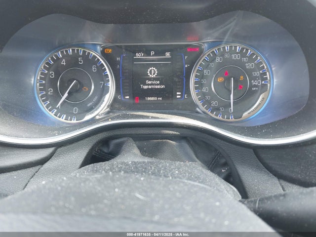 1C3CCCAB4FN679177 Chrysler 200 Limited